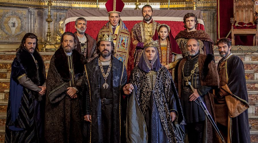 alba_pasquet's tweet photo. Acaba el maig  i necessito parlar de #Isabel, una de les millors series espanyoles que he vist últimament.

És un fantàstic drama històric que combina la societat medieval de les intrigues a la cort, enfrontaments religiosos i batalles entre regnes amb drama, passió i èpica. https://t.co/Fji4zVS3Ut