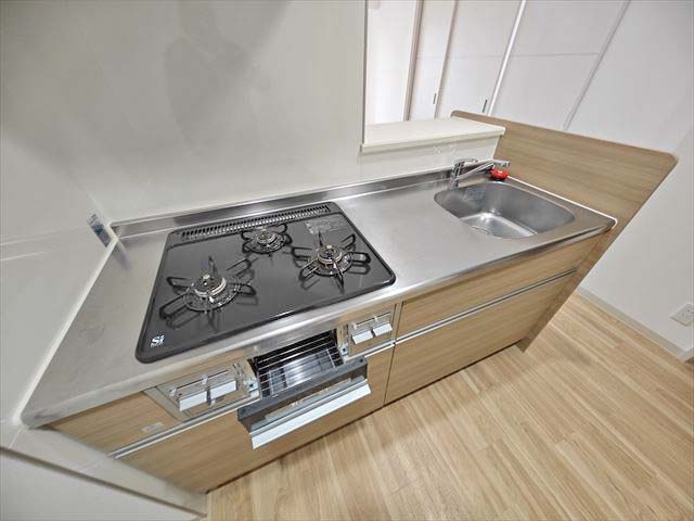 zono_bacchus's tweet photo. 2024-06-02【玉造 イストワール玉造】13.2万円（別途管理費1万円）。住環境良好な上町台地エリア。40㎡オーバーの広めの1LDKで新婚・カップルにオススメ。南向きの角部屋でカウンターキッチン付。　#イストワール玉造 #玉造 #バッカス不動産　https://t.co/k3xqtK8qnY https://t.co/5PhFyx9Vrh