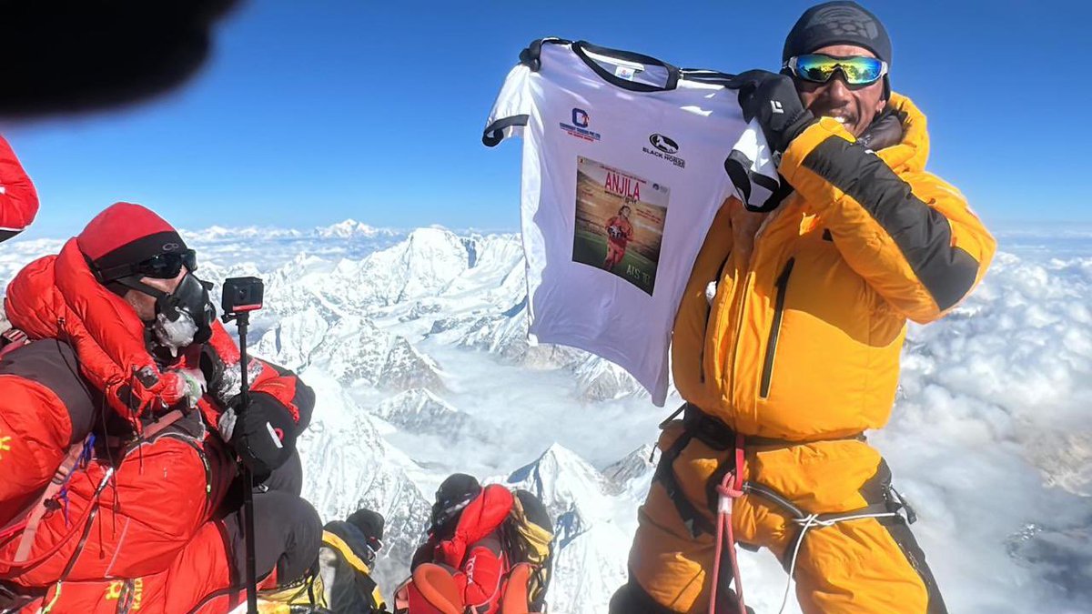 SubbaAnjila's tweet photo. Thank you, Phurba Dai, for your incredible dedication, love, and support. Your unwavering spirit and connection to me and our team inspire us to reach new heights every day. 🙏❤️

#Everest2024 #NepalPride #MountaineeringLegend #TeamNepal #Gratitude #ATS16 https://t.co/aMFpbKncsZ