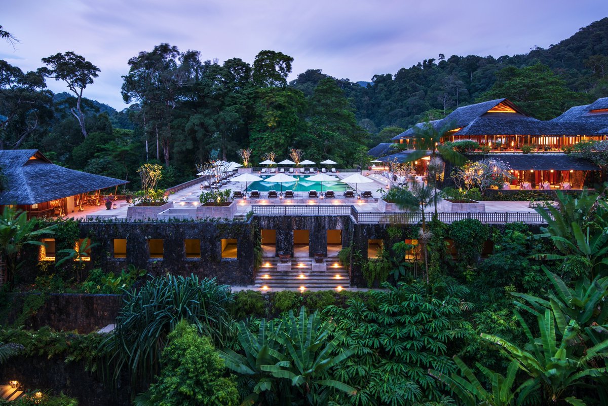 Weibliche Sterneköche zu Gast im The Datai Langkawi🌎

Das Regenwaldresort holt neun Michelin-Sterne nach #Malaysia und begrüßt im Rahmen der Chef-fe Series 2024-25 weitere internationale Sterneköchinnen.

#Gourmet #Food #Michelin #Sterneküche
