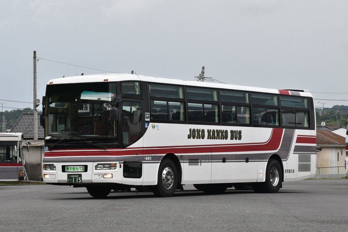 Bus_Photo_'s tweet photo. 新常磐交通
いわき22か467[〃]/U-LV324L
いわき22か592[〃]/KC-LV380N
いわき200か35[〃]/KL-UA452MAN
いわき200か115[〃]/KL-LV774R2

#常交のフルノン9号車で行く入遠野線リバイバルツアー
#入遠野線リバイバルツアー

最後は湯本車庫で撮影会。かなり濃い車たちをたくさん撮れました。 https://t.co/BzU6ceOmrL