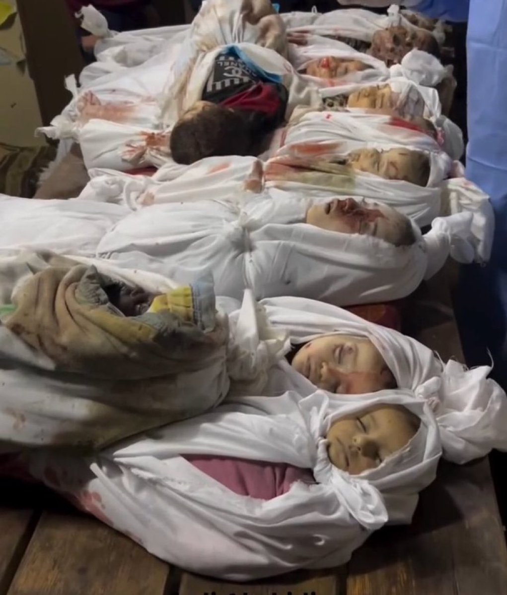 We paid for this🇺🇸🇪🇺