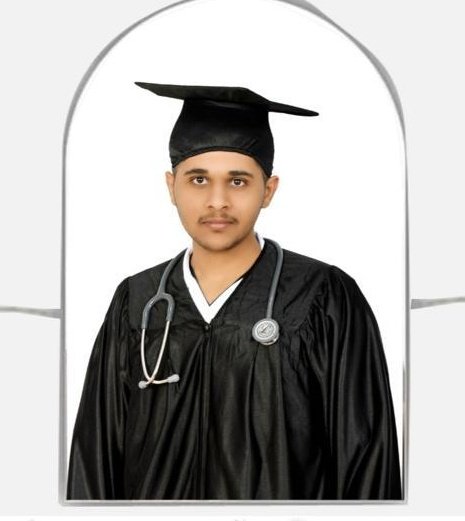 alosami01's tweet photo. نُبارك للدكتور سعيد بن محمد المعشي - معرِّف قبيلة المعاشية تخرج ابنه الدكتور "محمد" من كلية الطب بمرتبة الشرف الأولى ، راجين الله عزّوجل له بمزيداً من التفوق والنجاح . https://t.co/LlwYGtCR2o