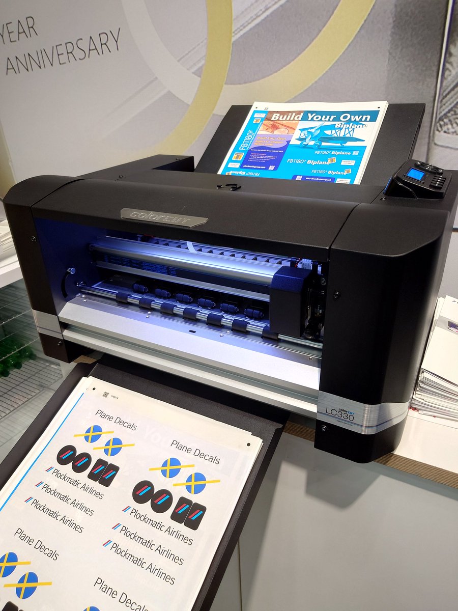 IntecPrinters's tweet photo. #drupa2024 labeling solutions. Super affordable digital sheet label cutting, ultra fast LC700 sits into a roll to roll frame to cut reels with added lamination, matrix removal & slitting. Stand A41 Hall 8b
#DigitalCutting #labelequipment #labels #packaging #plockmaticgroup https://t.co/XDc2QgI9pv