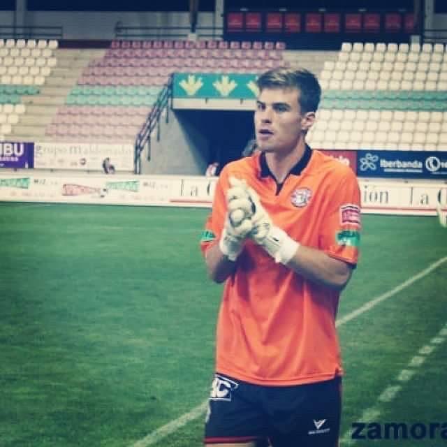 PorteroModerno's tweet photo. Vamossssssss mi @ZCFoficial !!! Hoy es el día 👏👏👏 https://t.co/ygjIgH871N