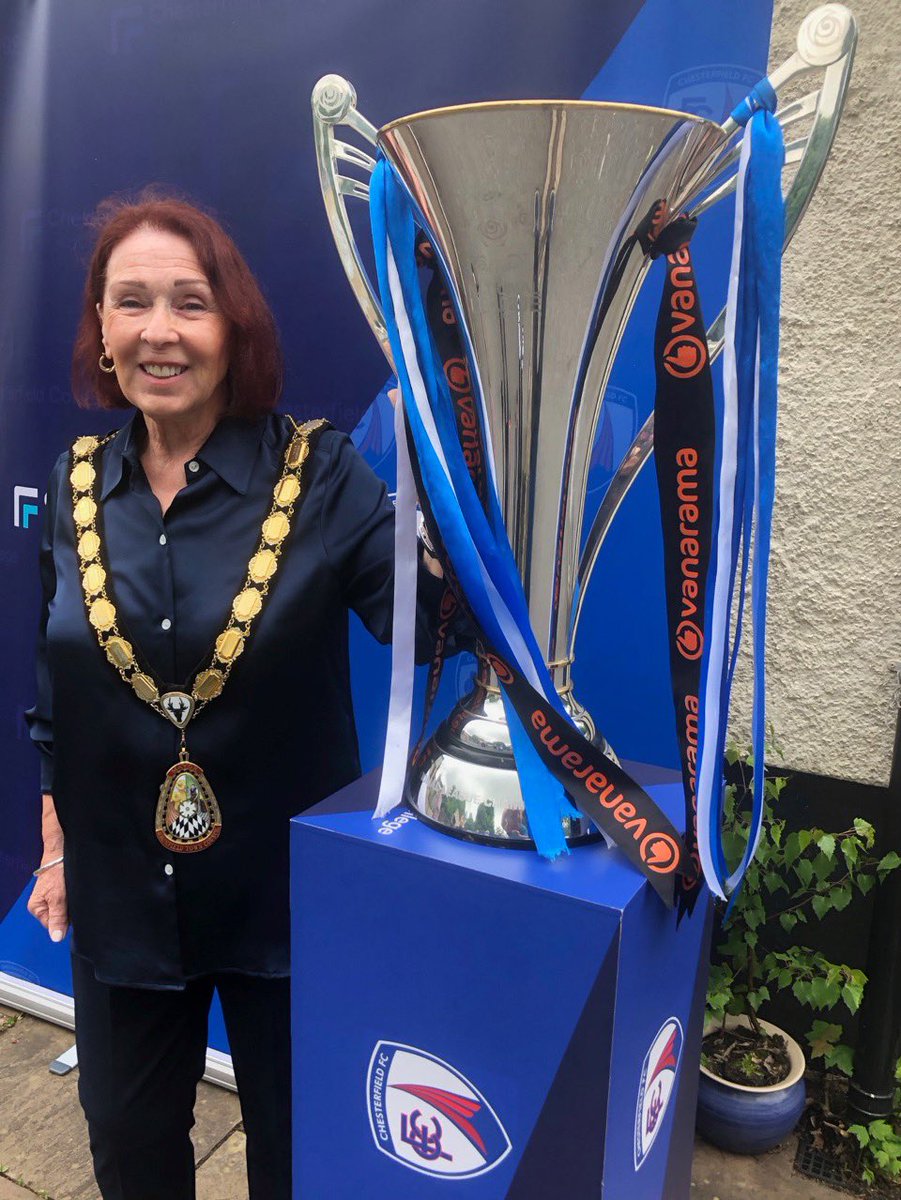 As part of the Trophy on Tour currently taking place, the National League Trophy visited Heron Publications. Read about the visit here 👇 chesterfield-fc.co.uk/news/trophy-vi… #TrophyonTour @ChesterfieldAC