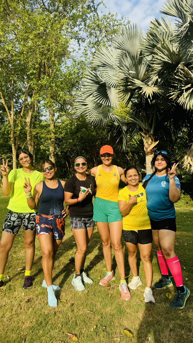 defaultrunner's tweet photo. My Sunday morning was better than yours ! #tribegoals #sunday #running #runnergirl #runwithreeti #community https://t.co/3B5iwczFfg