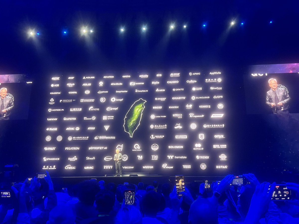 #Computex 2024 #Nvidia Keynote Live 
 youtube.com/live/pKXDVsWZm…