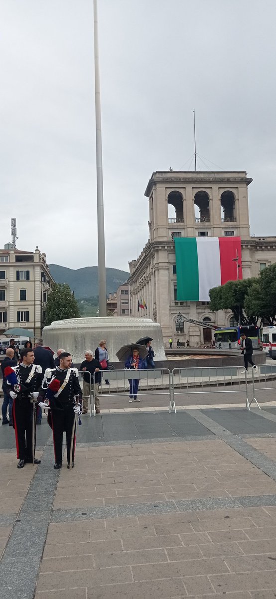 Rickmarcellitr's tweet photo. #2giugno #festadellarepubblica a #Terni https://t.co/0HTuPOzZf1