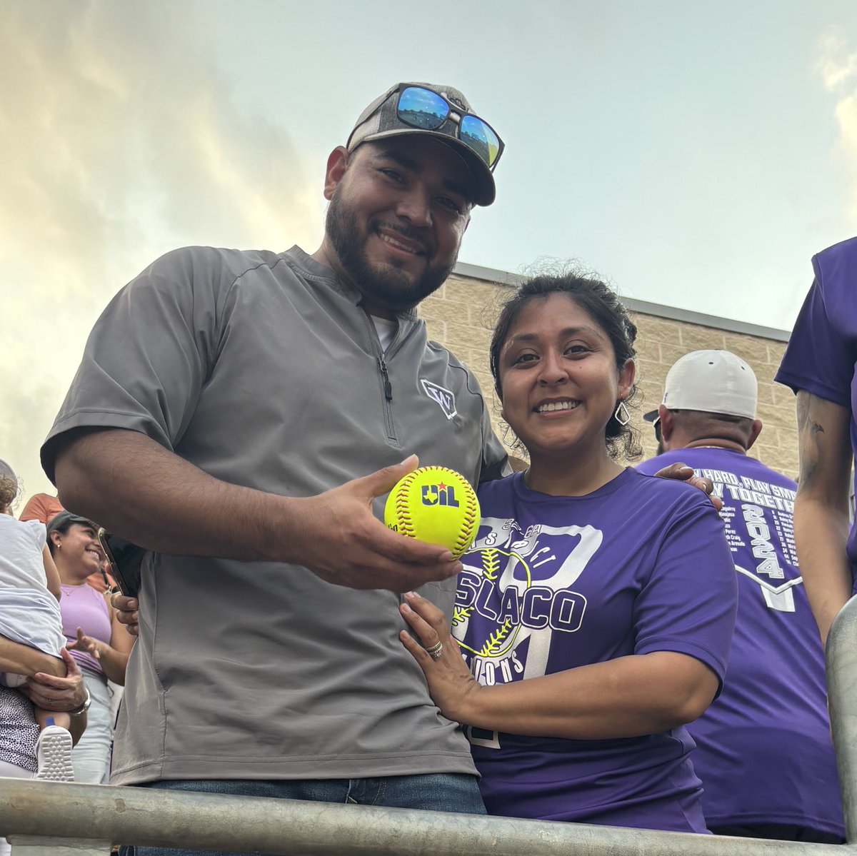 GraceMcDowell30's tweet photo. “HOME RUN” parents of Andrea Ortiz who hit the walk off grand slam to help her team, ⁦⁩the ⁦@WeslacoISD⁩ Panthers, win the ⁦@uiltexas⁩ 6A State Championship! 🥎☄️ https://t.co/p7nDkYJbsO