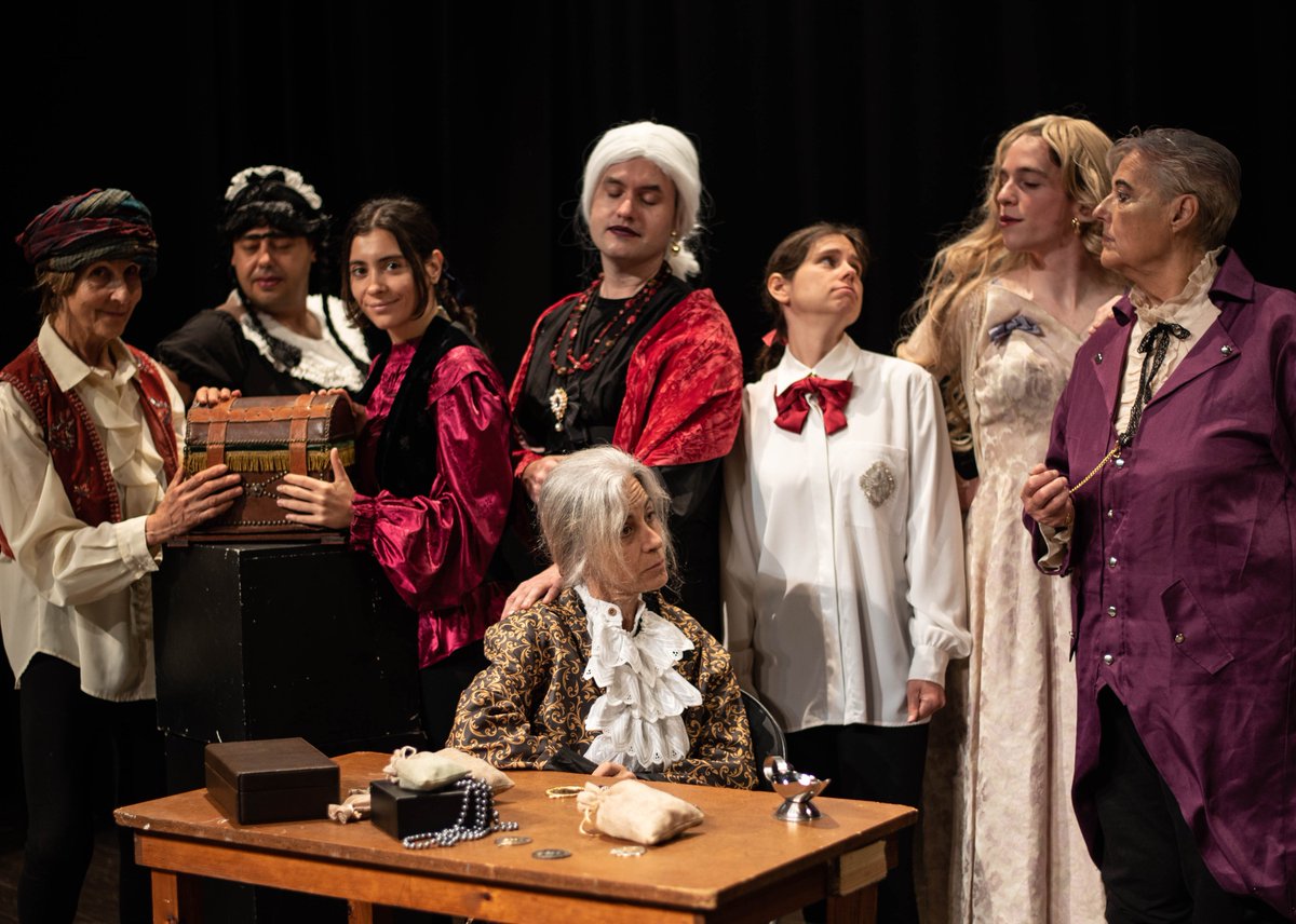 El grup de persones adultes de l'escola de les Franqueses del Vallès presenta "La família de l'antiquari o la jove i la sogra" de Carlo Goldoni.
📆 dissabte 15 de juny
🕙 19:00 h
🛒 Entrada gratuïta 
📍 Centre Cultural Bellavista. C/ d'Astúries, 1
Us hi esperem!
<a href="/lesfranqueses/">Ajuntament de les Franqueses</a>