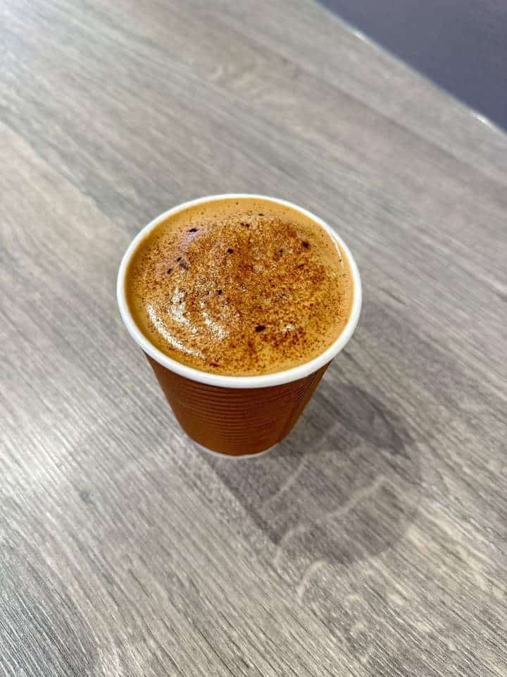 .
إن استطعت ، فاعبُر عبورًا كريمًا في الحياة ، لا تؤذِ نَفسًا ، ولا تكسر قلبًا ، ولا تُبكِ عينًا ، ولا تجرح روحًا ، ولا تغتل حُلمًا ، ولا تُطفِئ بسمة ؛ فإن الحياة لا تستحق ، سيمضي بك الزمن وتُدرِك يقينًا أن خير ما يظفر به الإنسان في هذه الحياة : أثرًا طيّبًا وذِكرًا حَسَنًا .