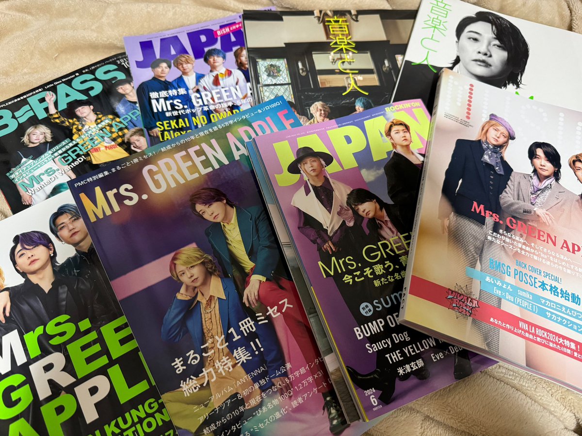 mga_band1733's tweet photo. @MotokiOhmoriMGA 雑誌って記憶にも記録にも残るから大好きで何回も何回も読み返してます
こうしてミセスの歩みが、時代が刻まれていくのステキ
そして思いがけず読み返した雑誌の中の言葉に助けられたりするんだよねえええ

#大森元貴
#MrsGREENAPPLE https://t.co/gk9iDZRVvd