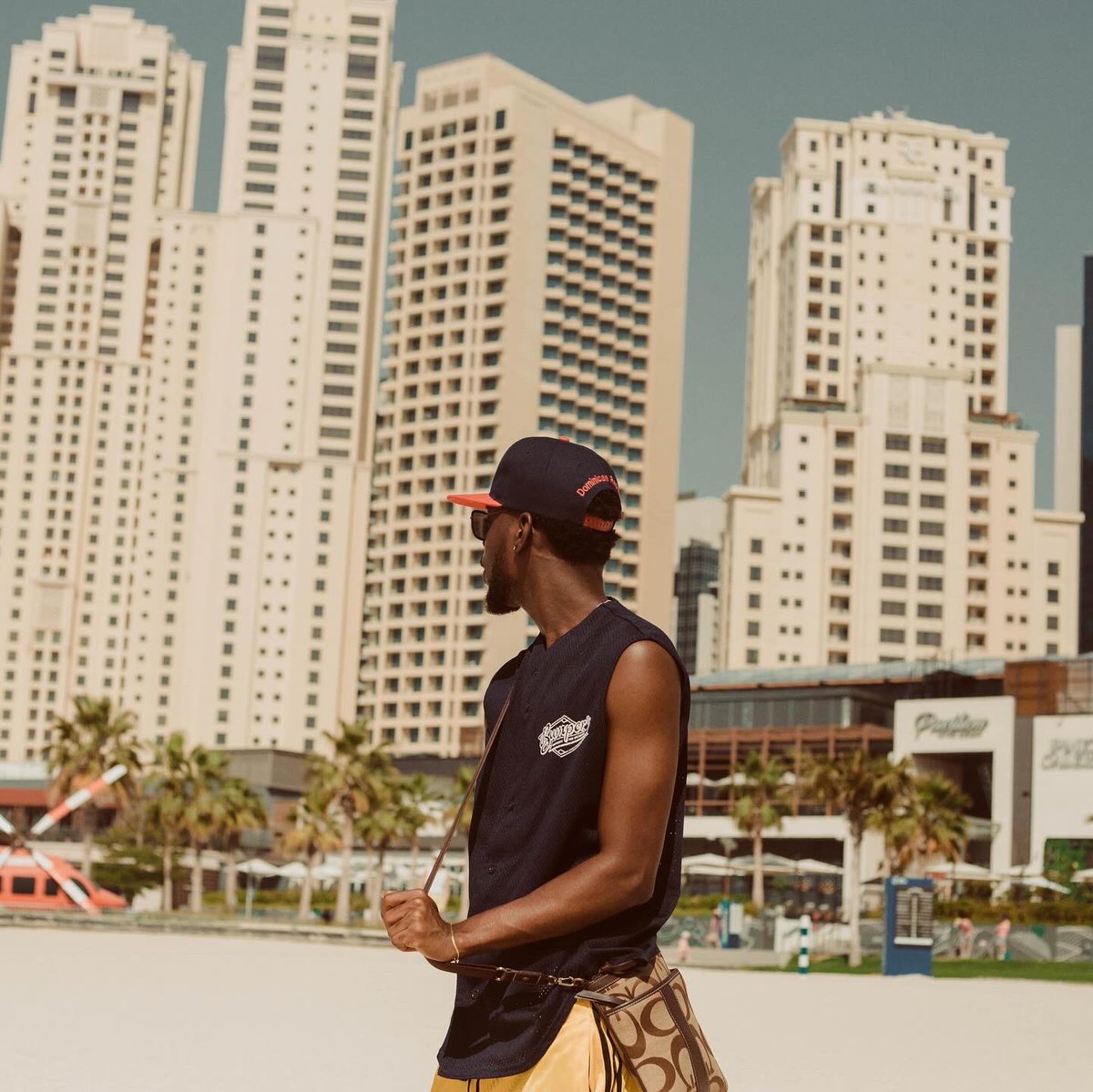 ranking_made_it's tweet photo. Trying hard to find a caption is my caption 

Work x Happiness 🎬🔥

📸 @QrativeCreation 

#RankingMadeIt #exploredubai #workmode https://t.co/xk1NfpfdPU