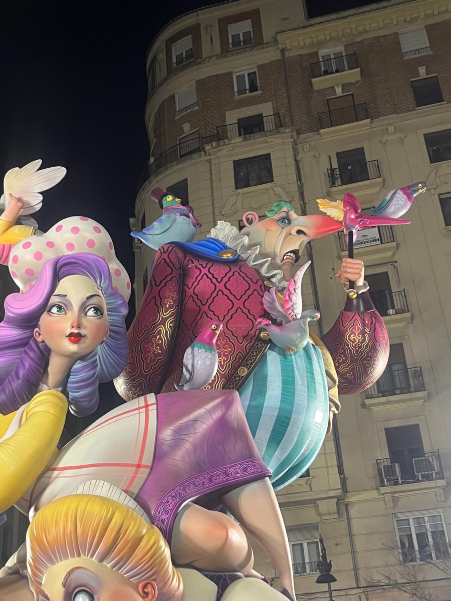 Velluters2's tweet photo. Noticia llena de ilusión y ganas para els velluters✨ seguimos soñando, creciendo y aprendiendo d Paco Torres ✨💫💐ste año cn 1nuevo proyecto e ilusión,la Avenida dl Oeste els Velluters volverá n fallas2025 a 1A!!Año q empieza y unas fallas q esperamos cn muchísimas ganas!✨💫🫶🏼 https://t.co/vIMbpkI366