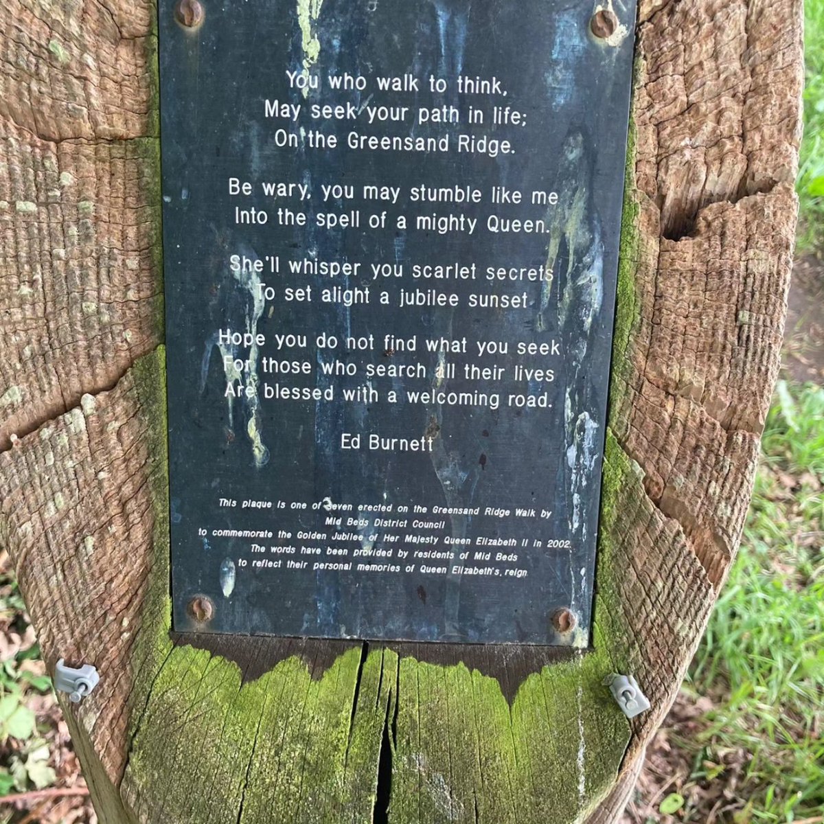 TotallyLocal_LB's tweet image. SundayWisdom 🧡 Challenge completed 👣💚 Stage 3 of @greensandcountry's Greensand Ridge long distance 42 mile walk. Go do it everyone if you can! It's fabulous 💚 "You who walk to think, May seek your path on the Greensand Ridge" (Ed Burnett) 💚