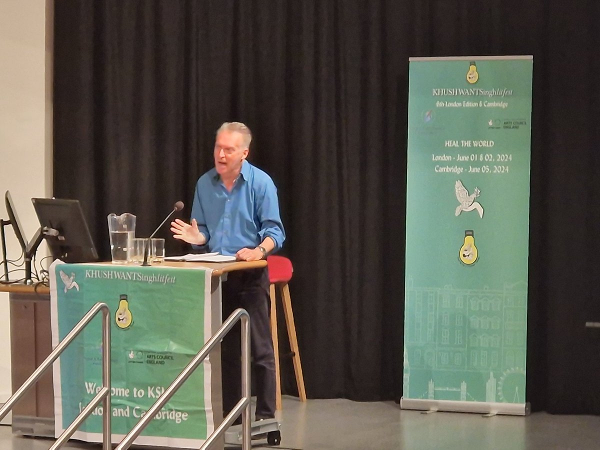 SumanBhuchar's tweet photo. I am enjoying listening to @Corinne_fowler #walks through colonial Britain. Earlier heard #poets #RobertSeatter #ImtiazDharker @kslitfestlondon #StimulatingSunday https://t.co/5NfrrDSHgC