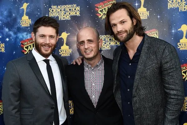 FrConventions's tweet photo. Jared confirme que le dernier épisode de la saison 5 était censé être le dernier. Eric Kripke a écrit #Supernatural à l’université et pendant 10 ans personne ne voulait faire la série. Depuis le début il avait en tête une storyline sur 5 ans. C’est pour ça qu’il a quitté la série à ce moment là #DLC6