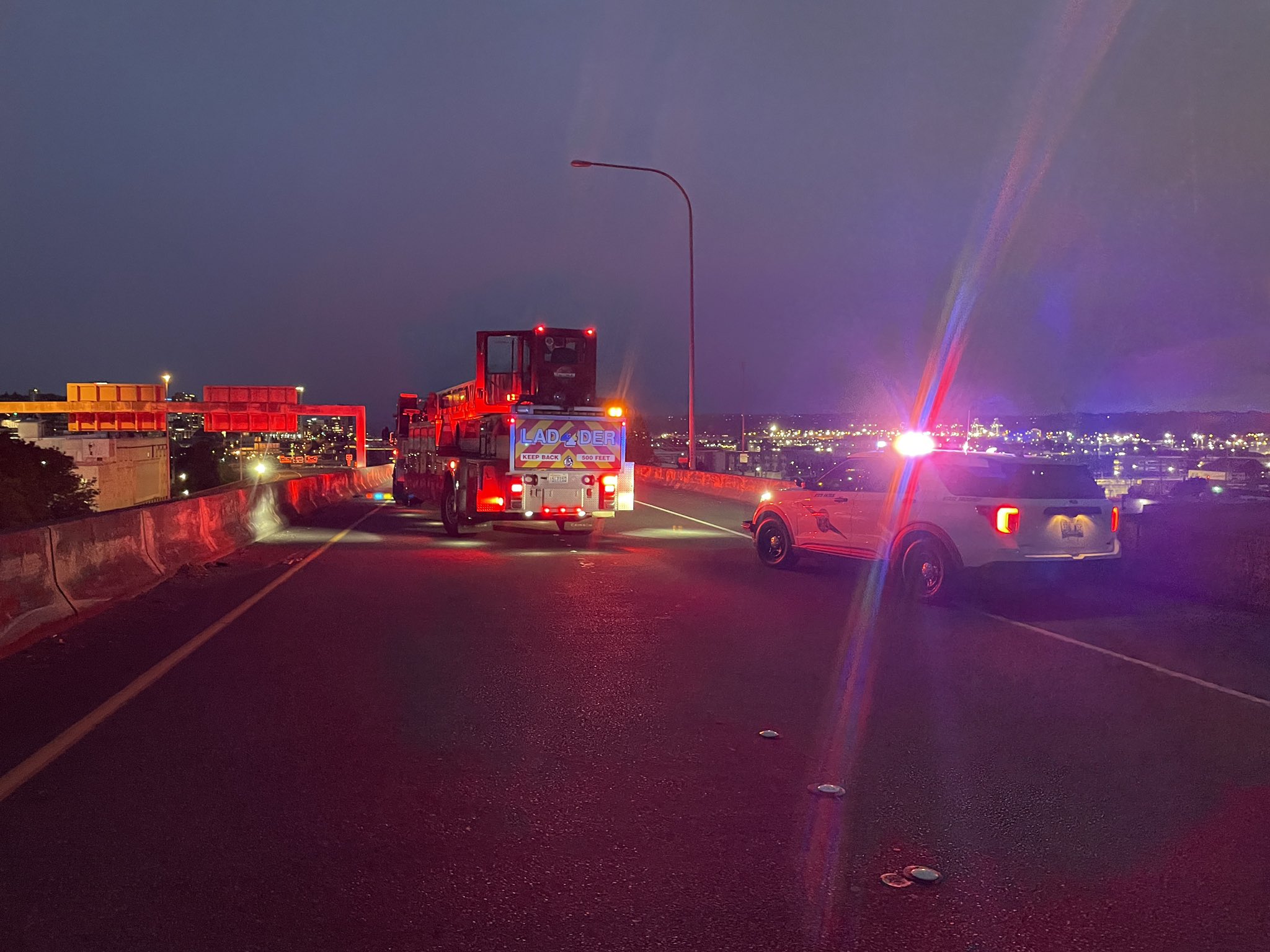 하룻밤새 피어스 카운티 역주행 사고 3건 발생…2명 사망