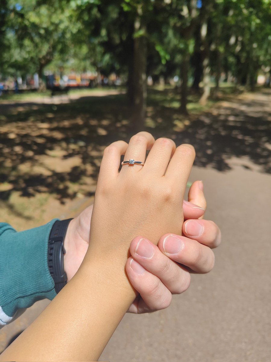 Laury 🔮✨ tweet media