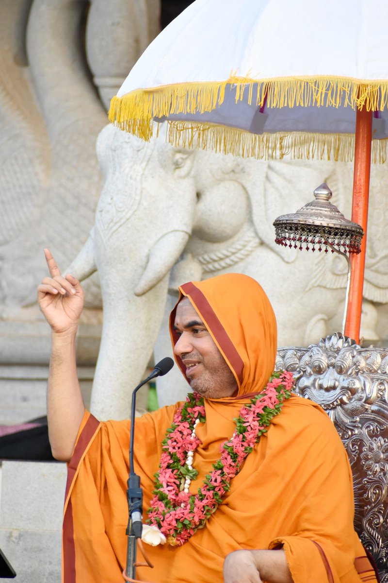 Akshatha Bhat | ಅಕ್ಷತಾ ಭಟ್ 🇮🇳 (@akshathabhattp) on Twitter photo <a href="/chinmayabhat07/">Chinmaya Bhat</a> <a href="/RSSorg/">RSS</a> <a href="/AsianetNewsSN/">Asianet Suvarna News</a> <a href="/VishweshwarBhat/">Vishweshwar Bhat</a> <a href="/mvmeet/">Mahesh Vikram Hegde 🇮🇳</a> <a href="/vinayaguruji/">Avadhootha Vinay Guruji</a> <a href="/ancient_bharat_/">school_of_ancient_science</a> <a href="/myogiadityanath/">Yogi Adityanath</a> <a href="/narendramodi/">Narendra Modi</a> <a href="/sambitswaraj/">Sambit Patra</a> <a href="/SudhanshuTrived/">Dr. Sudhanshu Trivedi</a> ಜೀವ ಎಲ್ಲಿಂದ ಬಂತು, ಎಲ್ಲಿಗೆ ಹೋಗಿ ತಲುಪುತ್ತದೆ ಎನ್ನುವ ವಿಷಯಾಧಾರಿತ ಪ್ರವಚನವೇ "ಜೀವಯಾನ".
#JeevaYaana <a href="/chinmayabhat07/">Chinmaya Bhat</a> <a href="/RSSorg/">RSS</a> <a href="/AsianetNewsSN/">Asianet Suvarna News</a> <a href="/VishweshwarBhat/">Vishweshwar Bhat</a> <a href="/mvmeet/">Mahesh Vikram Hegde 🇮🇳</a> <a href="/vinayaguruji/">Avadhootha Vinay Guruji</a> <a href="/ancient_bharat_/">school_of_ancient_science</a> <a href="/myogiadityanath/">Yogi Adityanath</a> <a href="/narendramodi/">Narendra Modi</a> <a href="/sambitswaraj/">Sambit Patra</a> <a href="/SudhanshuTrived/">Dr. Sudhanshu Trivedi</a> ಜೀವ ಎಲ್ಲಿಂದ ಬಂತು, ಎಲ್ಲಿಗೆ ಹೋಗಿ ತಲುಪುತ್ತದೆ ಎನ್ನುವ ವಿಷಯಾಧಾರಿತ ಪ್ರವಚನವೇ "ಜೀವಯಾನ".
#JeevaYaana