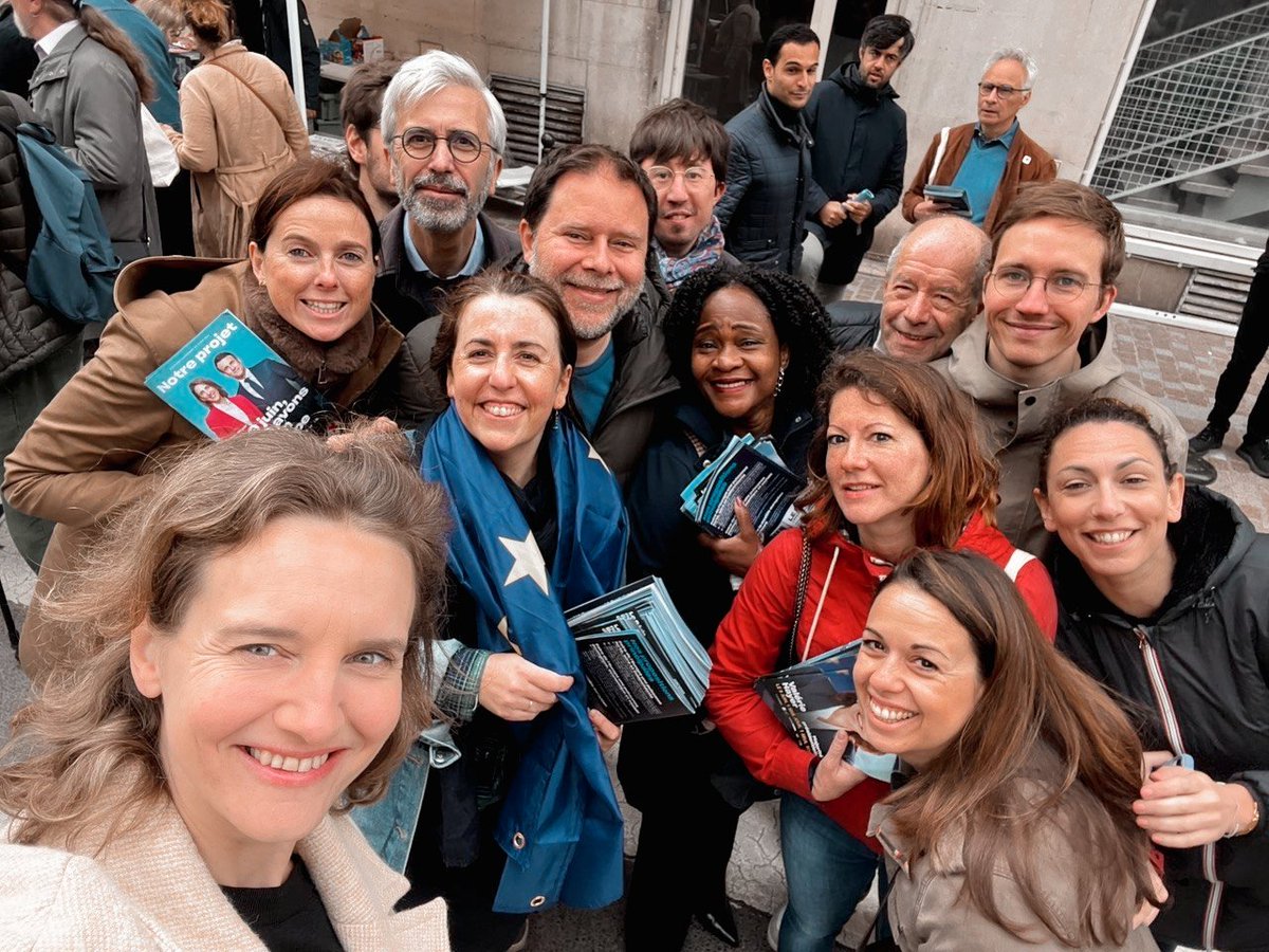 🇪🇺 En campagne pour défendre l'Europe , nos militants <a href="/MoDem92/">MoDem 92</a>  <a href="/Horizons92300/">Horizons Levallois</a> <a href="/RE_Levallois/">Renaissance Levallois</a> <a href="/PartiradicalLev/">Parti Radical de Levallois</a>   s'engagent sur le terrain! 💪
Merci à eux !!! 🇪🇺
Votre voix compte, faites-la entendre le 9 juin prochain !!! 
1 SEUL JOUR 1 SEUL TOUR 
<a href="/ValerieHayer/">Valérie Hayer</a>