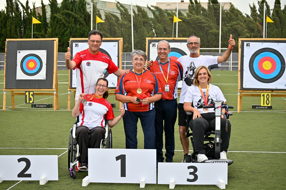 #ArcoDiscapacidad24

Medallistas en la categoría de OPEN COMPUESTO MUJERES:

619 Carmen Rubio NAV
607 Isabel Fernández CLM
530 Leticia Palomera CTB

ianseo.net/TourData/2024/…

¡¡Enhorabuena chicas!!