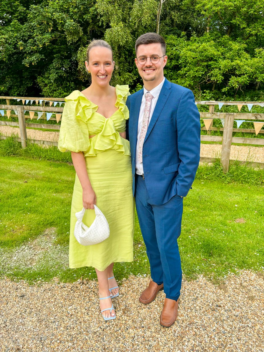 The happiest day for Mr &amp; Mrs O’Neill 🌻