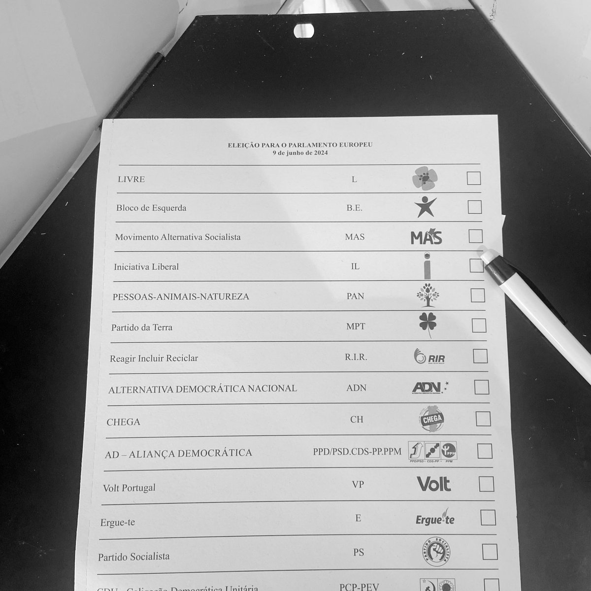 FranciscadeFig's tweet photo. SIM, a decisão eleitoral mais fácil que tomei 🇪🇺🫶🏻 https://t.co/lc5Fvnx86D