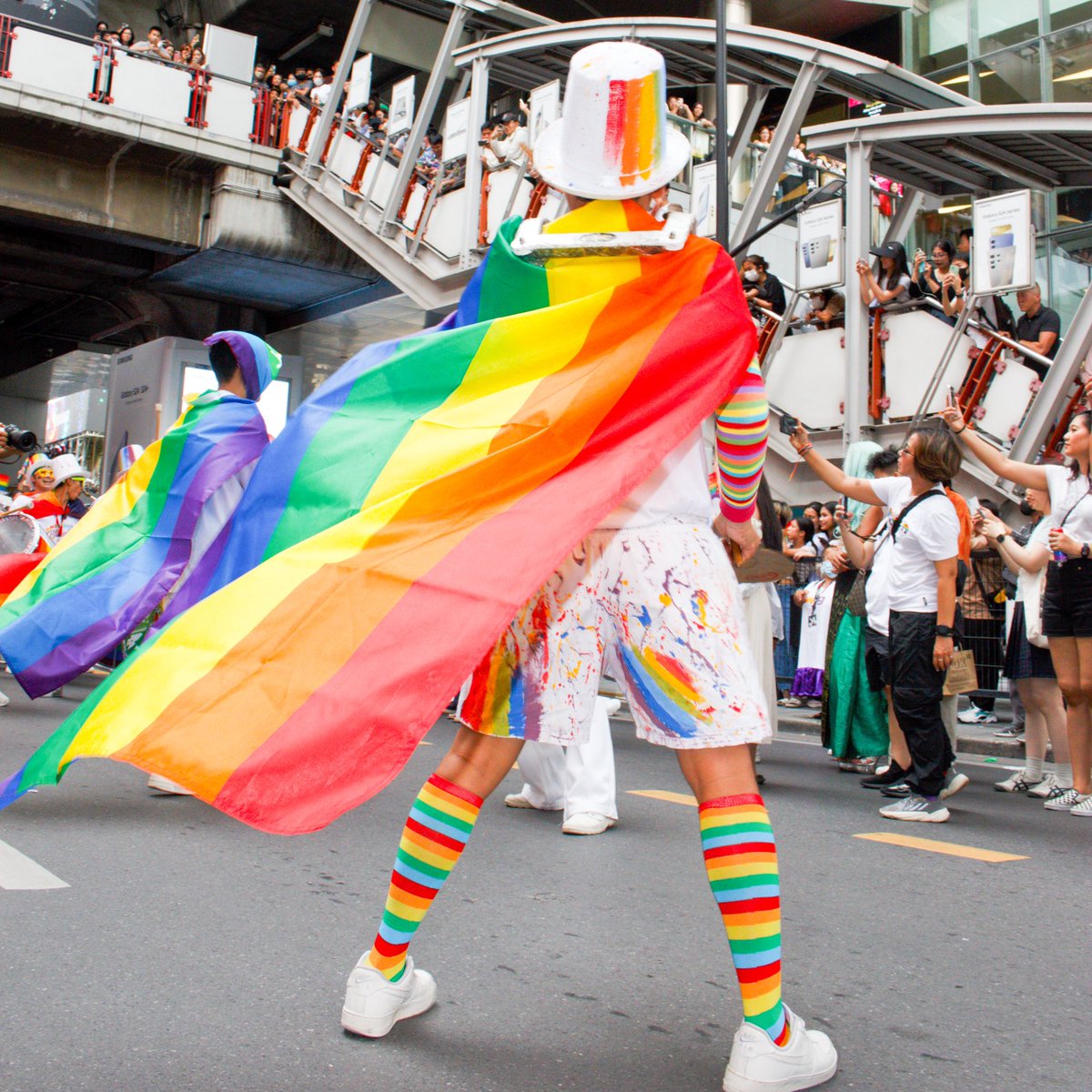 souri_bkk's tweet photo. Let's make the world a more colorful place 🏳️‍🌈 https://t.co/OfskELx7ow