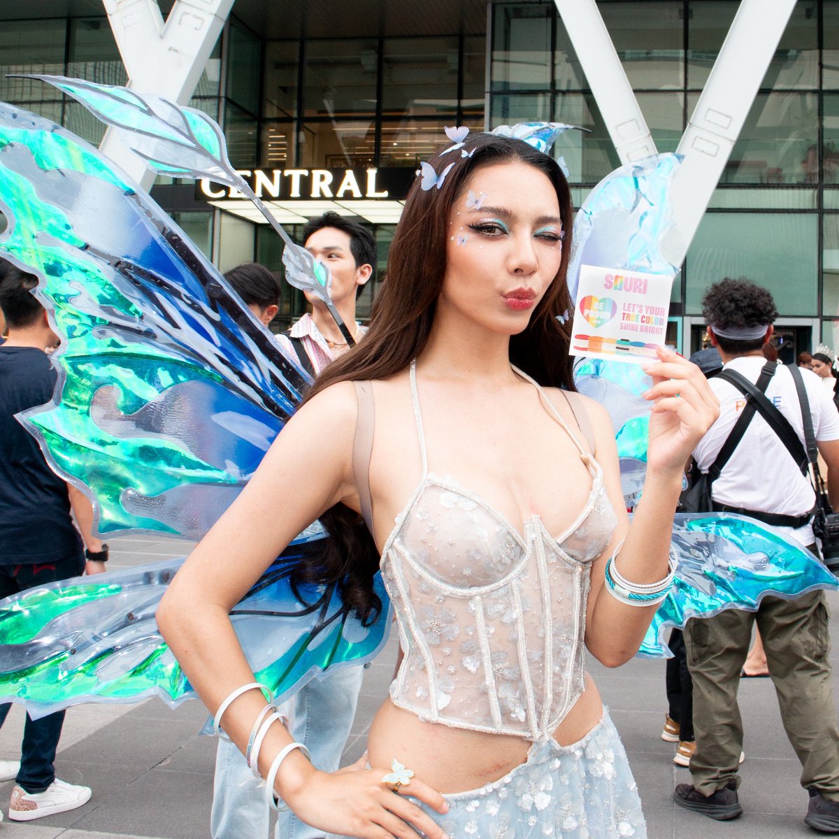 souri_bkk's tweet photo. Let's make the world a more colorful place 🏳️‍🌈 https://t.co/OfskELx7ow