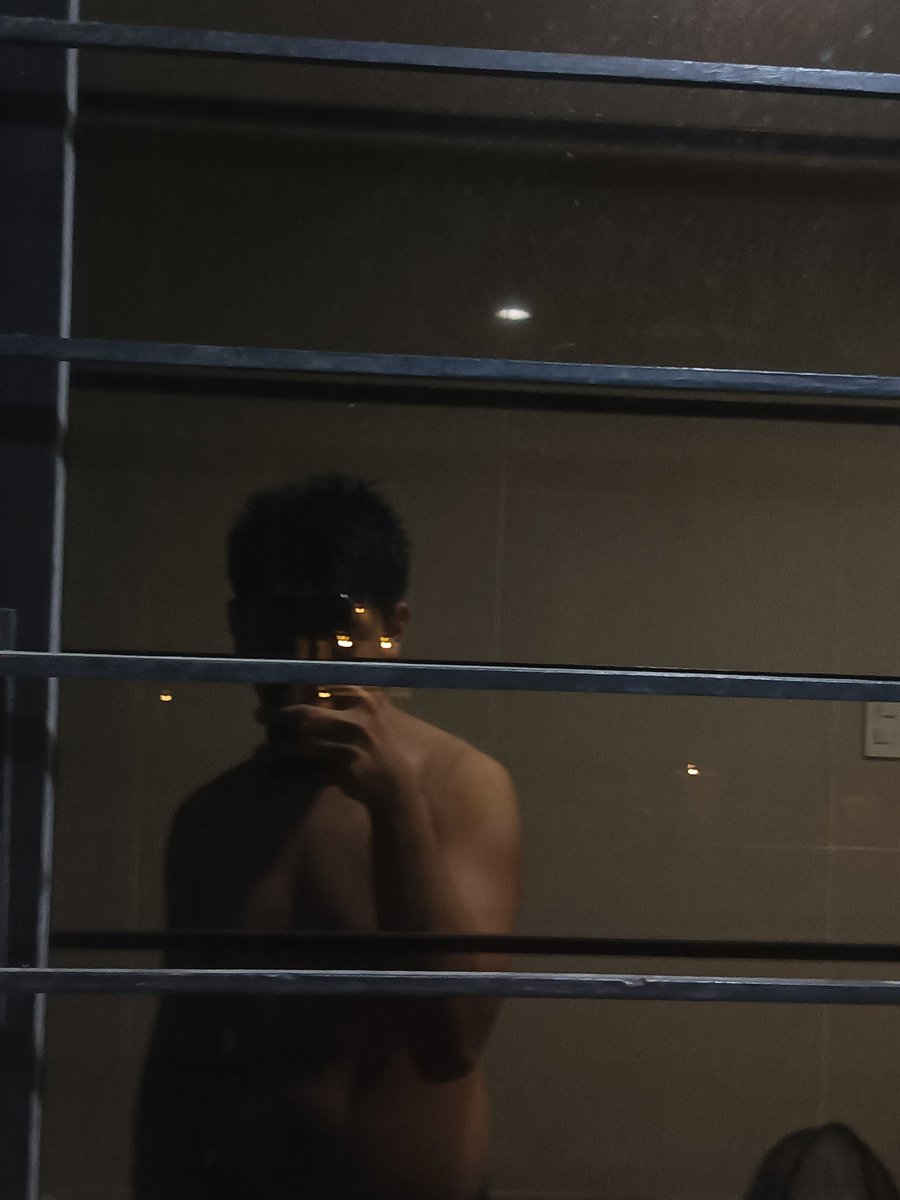 juanchoo0o0oo's tweet photo. dito muna sila https://t.co/gaj13Mc2wD