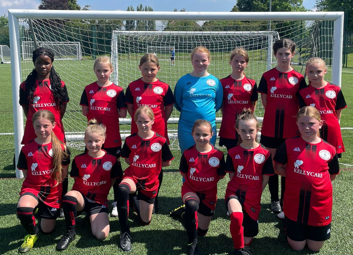 OllertonTownCFC's tweet photo. A VERY proud day for the club, with girls football officially returning today.  👏 

Our new Under 11 side played their first ever game, and put in a great performance. 

A big thank you also goes to KellyCare for sponsoring their stylish new kit. 

#HerGameToo #UpTheTown 🔴⚫️ https://t.co/D683qseL1b