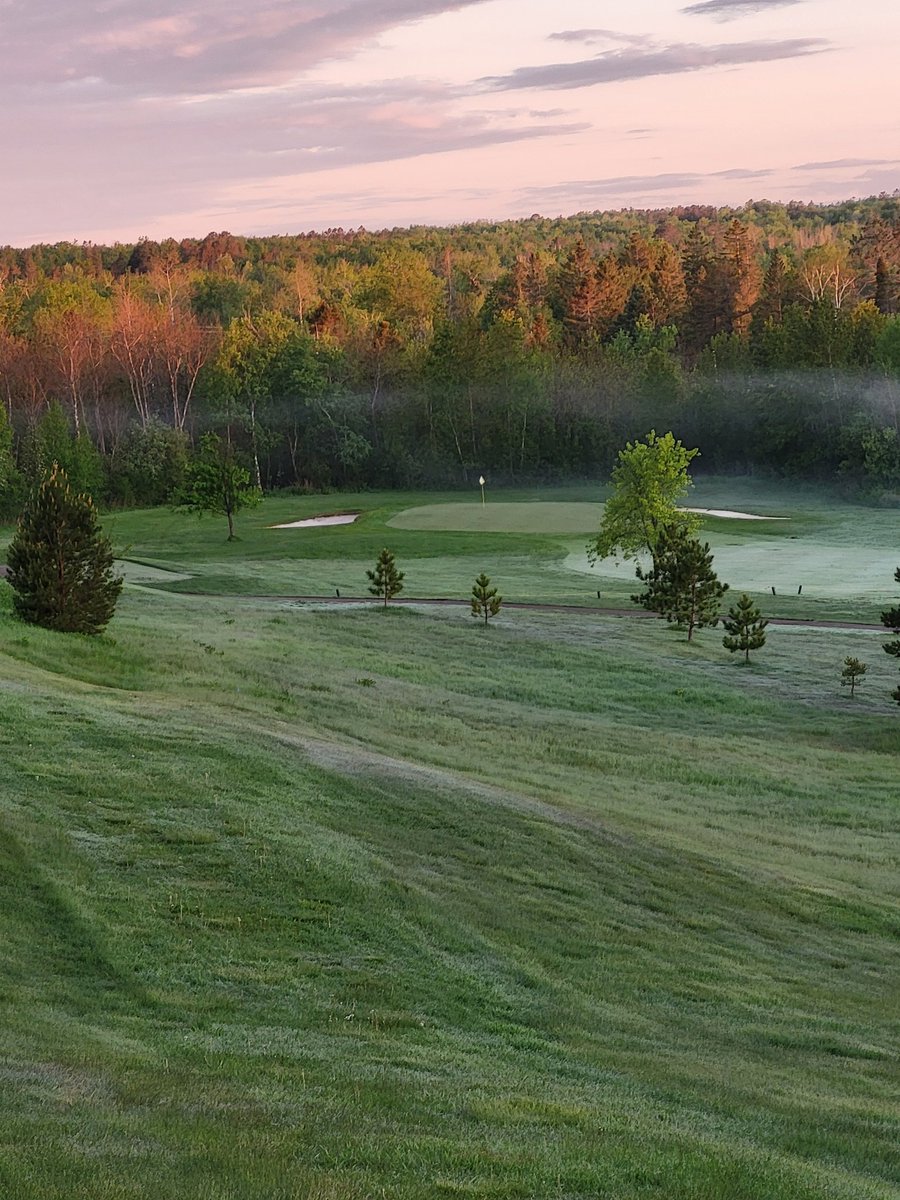 28CJohnson's tweet photo. #picaday51 thank you @jonnybob23 for this beautiful pic!
18 holes and a shootout to crown this year's champs later this afternoon! https://t.co/R6BwTNLUDx