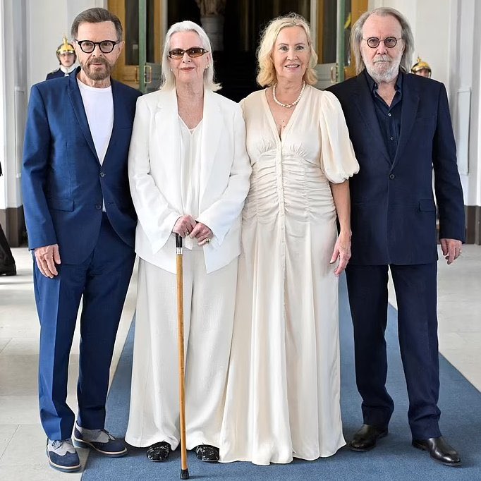 ABBA reunite to receive Swedish knighthoods.

They were honored with the Royal Order of Vasa — its first time being handed out in nearly 50 years.