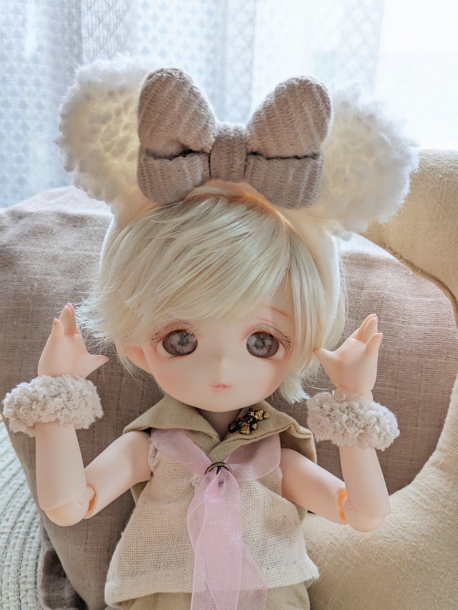 去年買ったカチューシャキーホルダーが、ミエルくんにぴったりだった！🎡

#trmtmake
#imomodoll