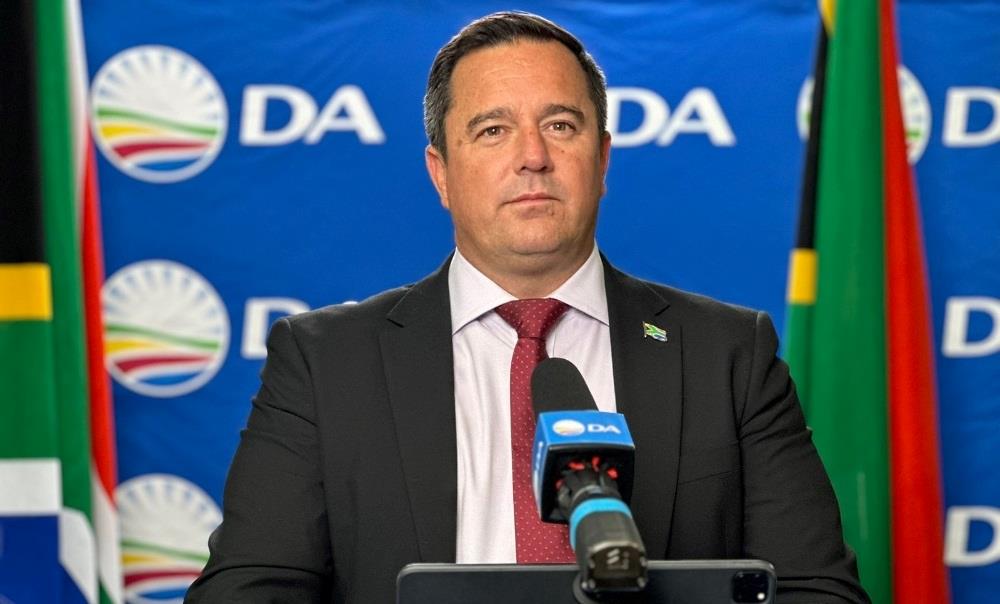 LIVE | Steenhuisen: DA 'will not bury head in sand', negotiate coalitions with parties that uphold Constitution brnw.ch/21wKmH3