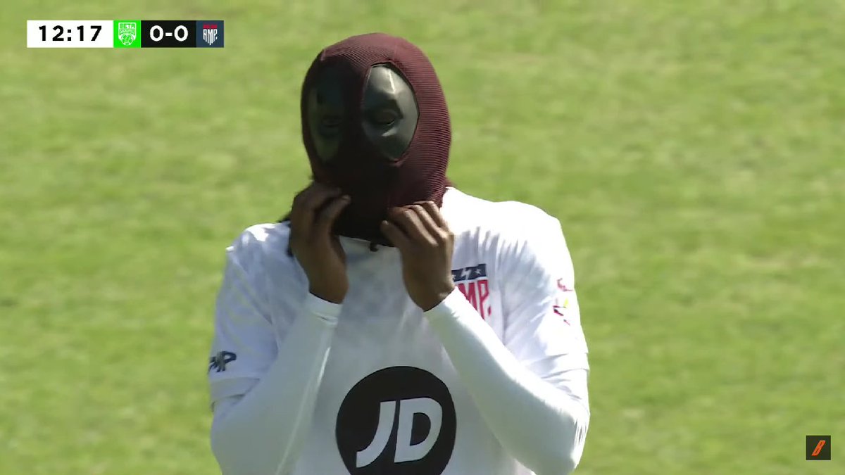 This mystery player playing better than Antony. Sign him Man United.
#betasquad