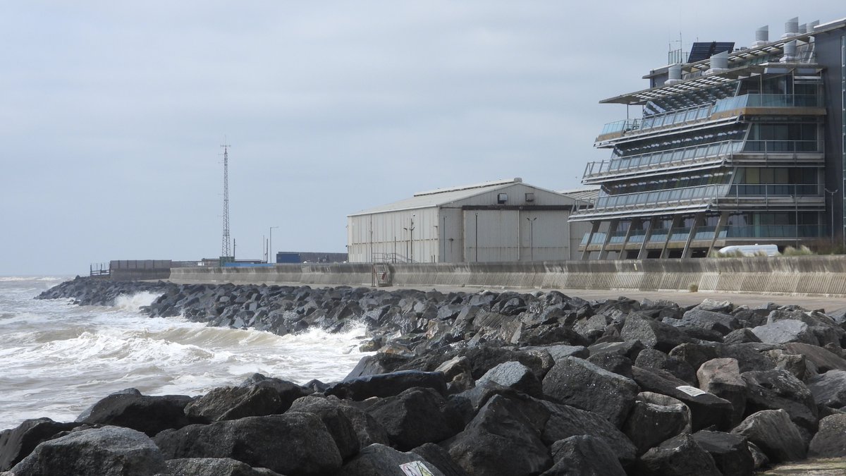 seuneke's tweet photo. My walk this morning at Ness Point Lowestoft. Very cool.
#Lowestoft
#Nesspoint https://t.co/4M6Ibq6YPH