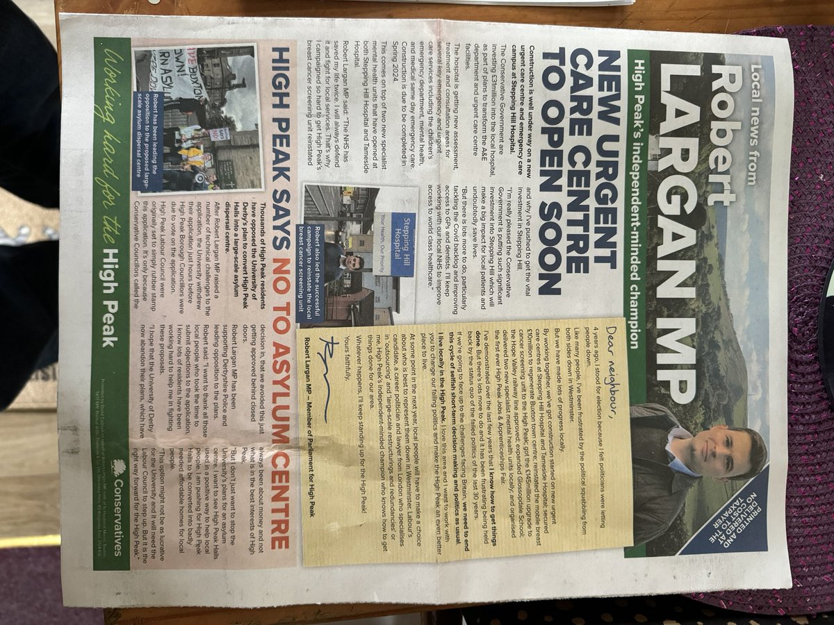 chefroliver's tweet photo. @supertanskiii These were both put through my mothers letterbox, she thought the red one was off the Labour Party https://t.co/8m3rOIKTPd