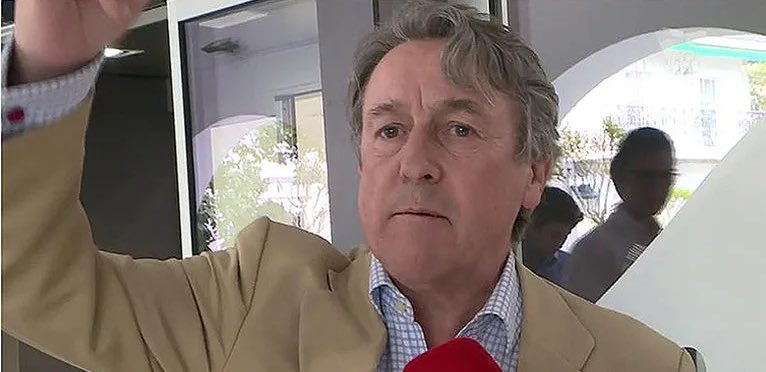 TirodeGraciah's tweet photo. No es el Real Madrid, pero hoy también lleva 15 copas. https://t.co/aR977zpnzT