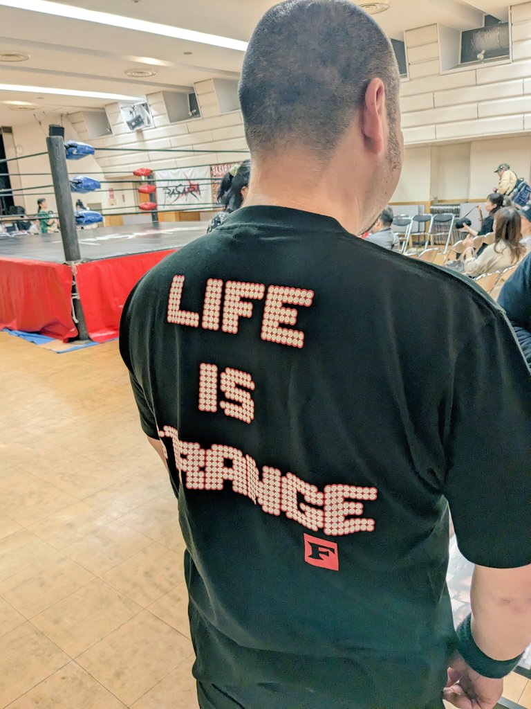 #basara_pw 高島平大会ありがとうございました。 荒れたのか通常なのか分からない6人タッグ戦後に塚本さんの挑戦表明がありました。 今月21日㈮の宴か！？と思いきや来月15日㈪祝日の高島平を希望されました。 断る理由はありません。 やりましょう。高島平で！