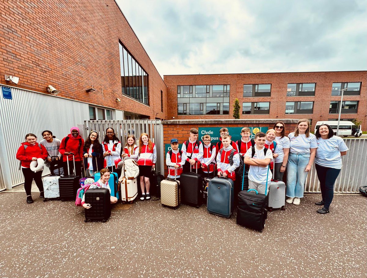 Cher Thomson tweet media