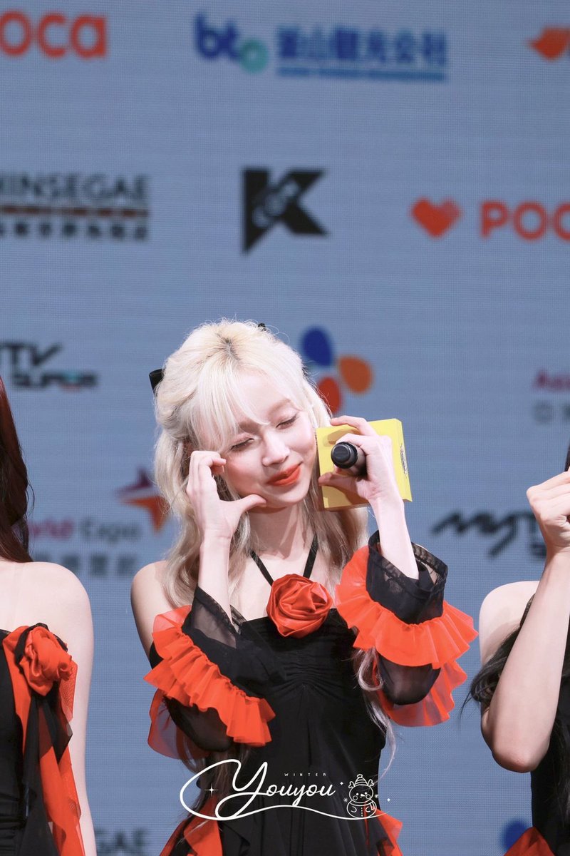 Teulki's tweet photo. @HolaTeddyBear ㅤ

That’s all from MINJEONGbears. Aku mewakili diriku sendiri mohon maaf kalau aku gak punya salah. Semoga abis ini kita masih temenan biar aku bisa buat salah yah? Love you guys. 🧸🩷

ㅤ ㅤ https://t.co/JcN9selzfo