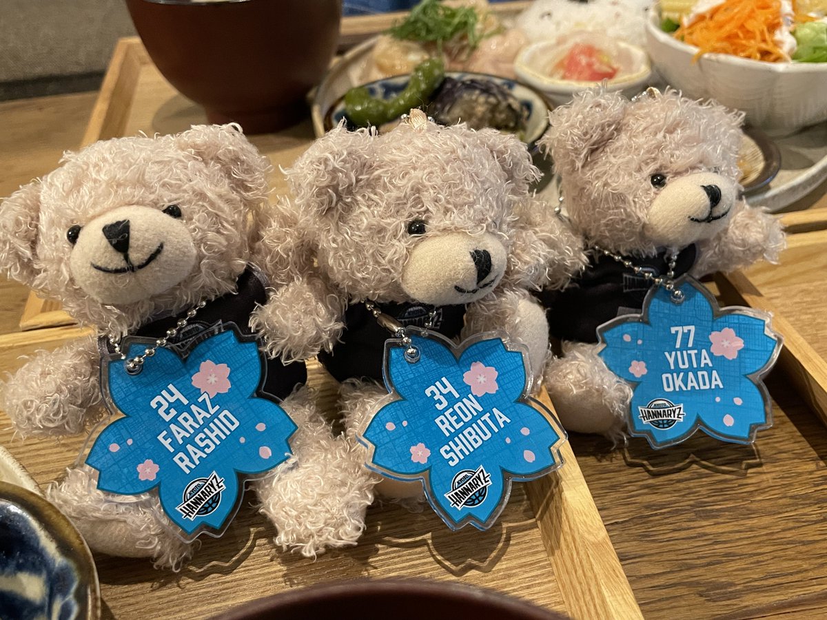 zzzzzz_toumin's tweet photo. FF様と参戦しました🩵
店内はブースターさん多かった印象☺️✨
おばんざい・バスチ最高に美味しかった！
ゆうたくんにはりんごジュースを献上🍎
店員さん皆様お優しかった！お話できて嬉しかったです🥰
次はゆうたくんともコラボお願いします🫶
#GREENTERRACE
#京都ハンナリーズ
#澁田怜音 https://t.co/TWnNSQfxeR
