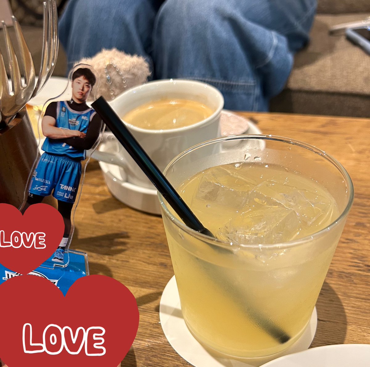 zzzzzz_toumin's tweet photo. FF様と参戦しました🩵
店内はブースターさん多かった印象☺️✨
おばんざい・バスチ最高に美味しかった！
ゆうたくんにはりんごジュースを献上🍎
店員さん皆様お優しかった！お話できて嬉しかったです🥰
次はゆうたくんともコラボお願いします🫶
#GREENTERRACE
#京都ハンナリーズ
#澁田怜音 https://t.co/TWnNSQfxeR