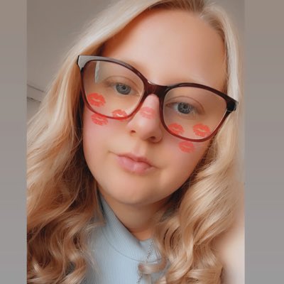 EmmaParsons2000's tweet photo. #NewProfilePic https://t.co/wZd5OiXfit