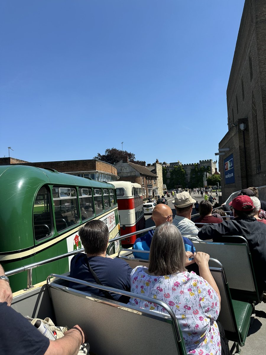 KonradKasek's tweet photo. Taunton Vintage Bus Running Day!🚌👍 https://t.co/7kNvoDHE8S