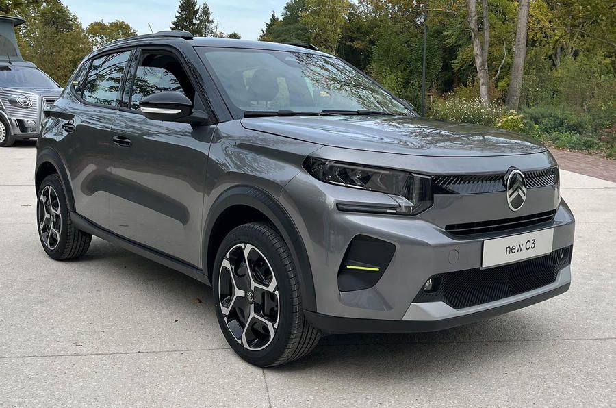 autocar's tweet photo. The new electric Citroën ë-C3 has been priced from £21,990 in the UK, with a range of 199 miles ⚡ https://t.co/L6DcOuZhke https://t.co/15CEJuHZEl