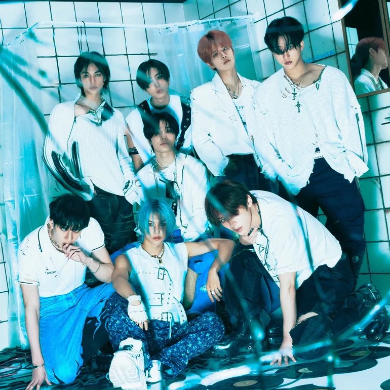 skz_streams tweet picture
